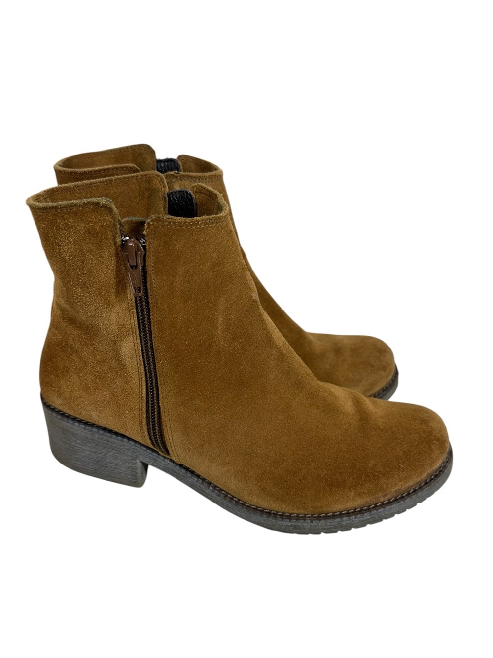 NAOT Wander Women's 41  US Size 10 Tan Suede Side Zip Boot